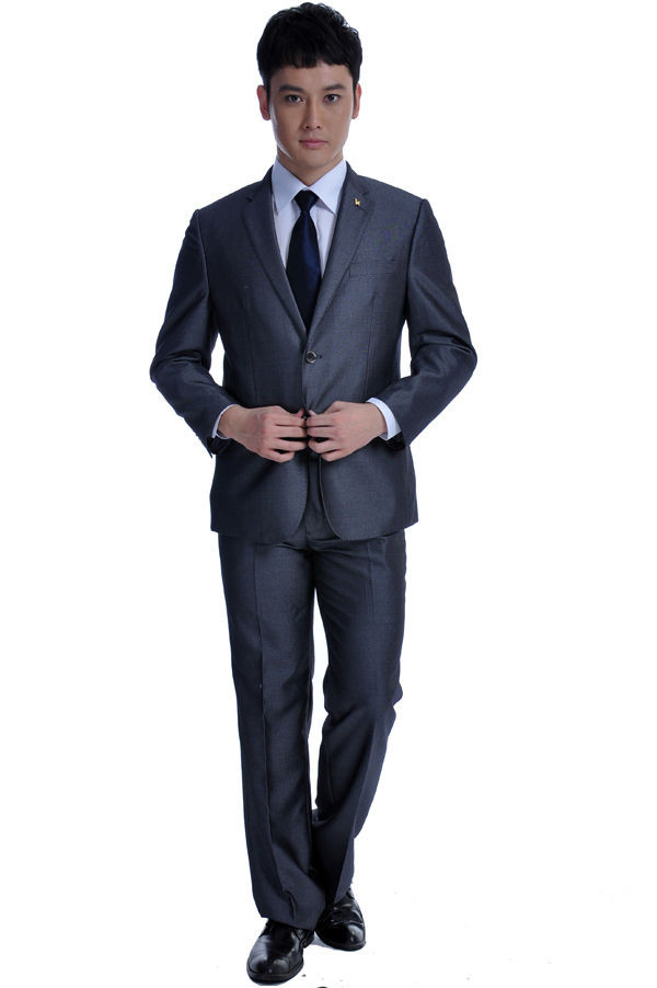 彭予 视觉与舞美负责人